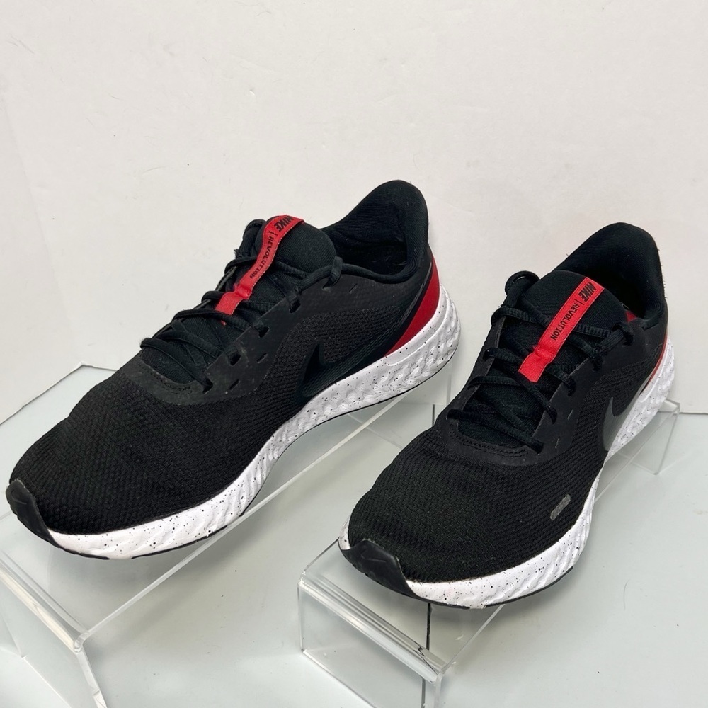 Nike Revolution 5 Mens Size 11 Shoes Black Red Running Training Sneakers - Picture 3 of 9